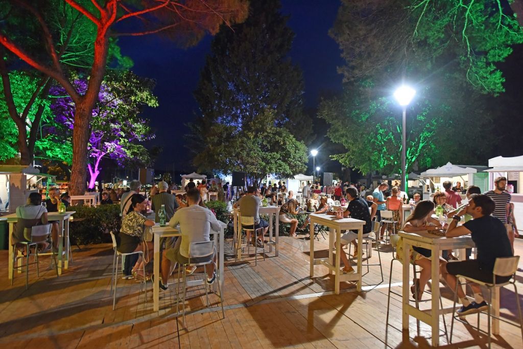 Pula-vinski-grad-Titov-park-1